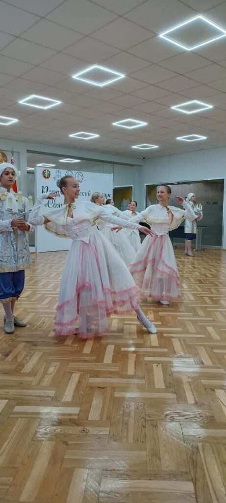 Историко-бытовой танец