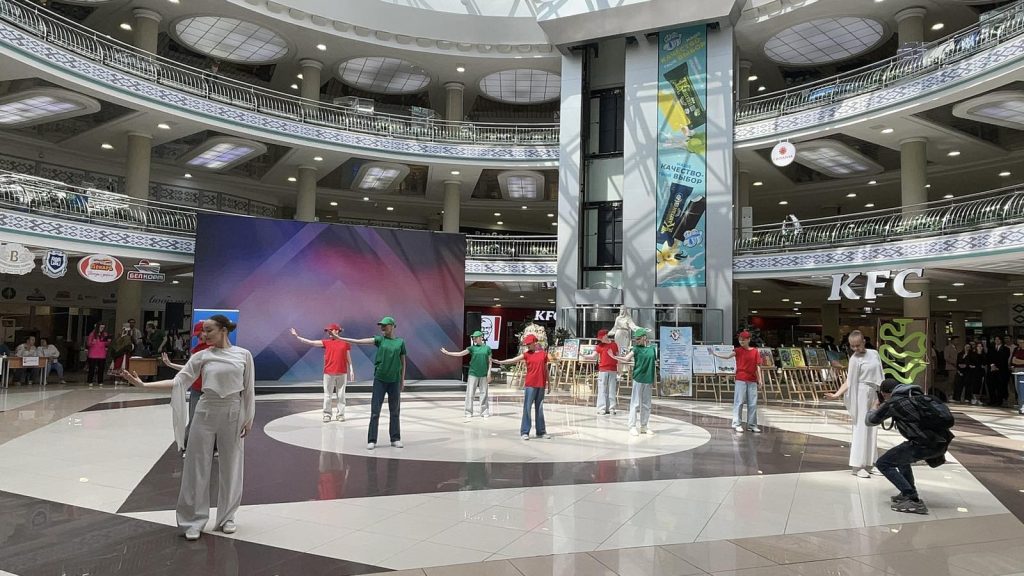 городской праздник "Молодость. Творчество. Талант" в ТЦ Столица с участие учащихся хореографической школы